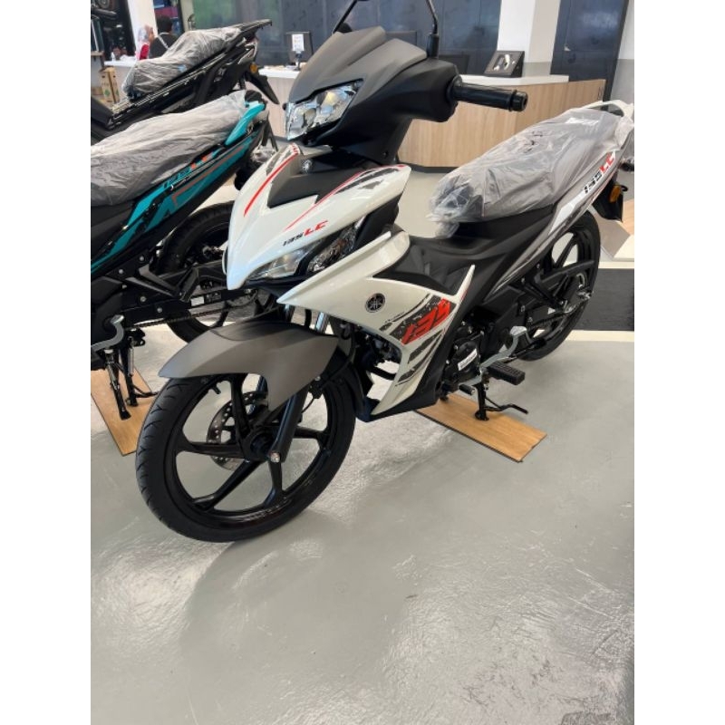 Motorcycle Yamaha LC135 Tahun 2024 Interchange Motor HighPerformance